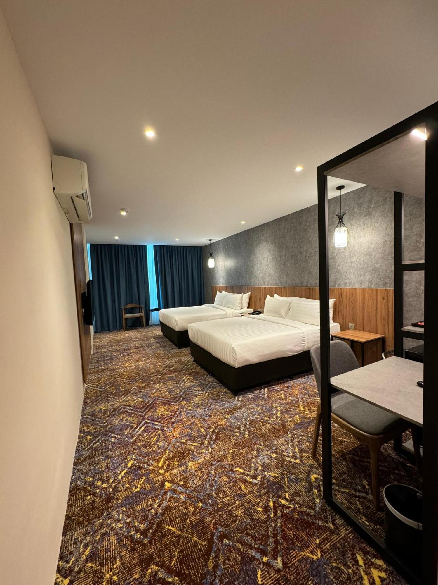 Le'Genda Hotel Каджанг Екстериор снимка